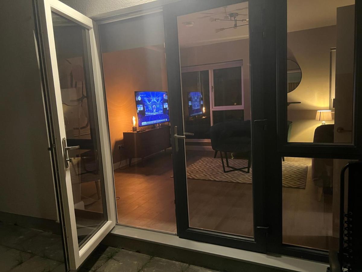 3 Bed Rooms Vip Family House ดับลิน ภายนอก รูปภาพ